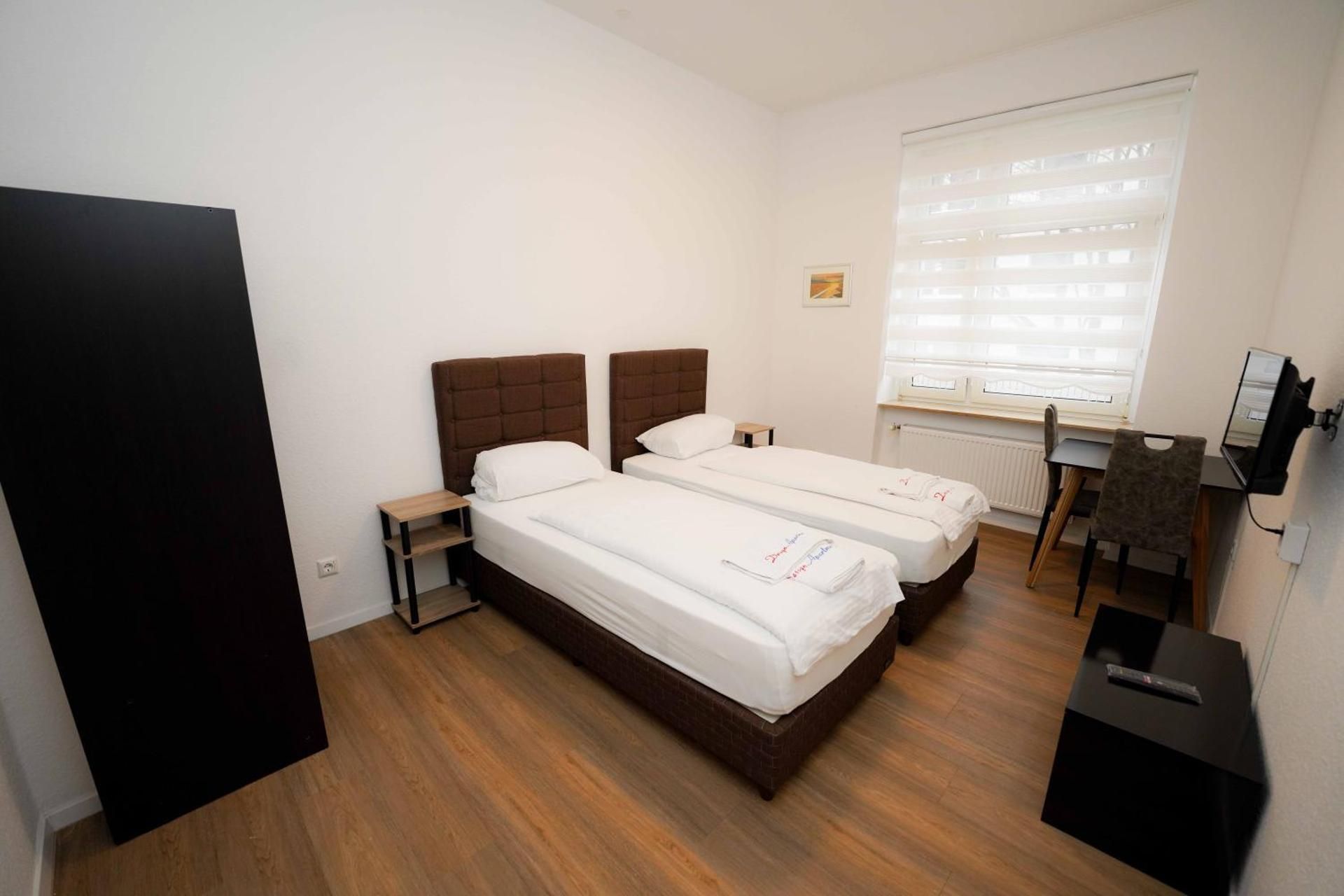 Standard Twin Room with Shared Bathroom