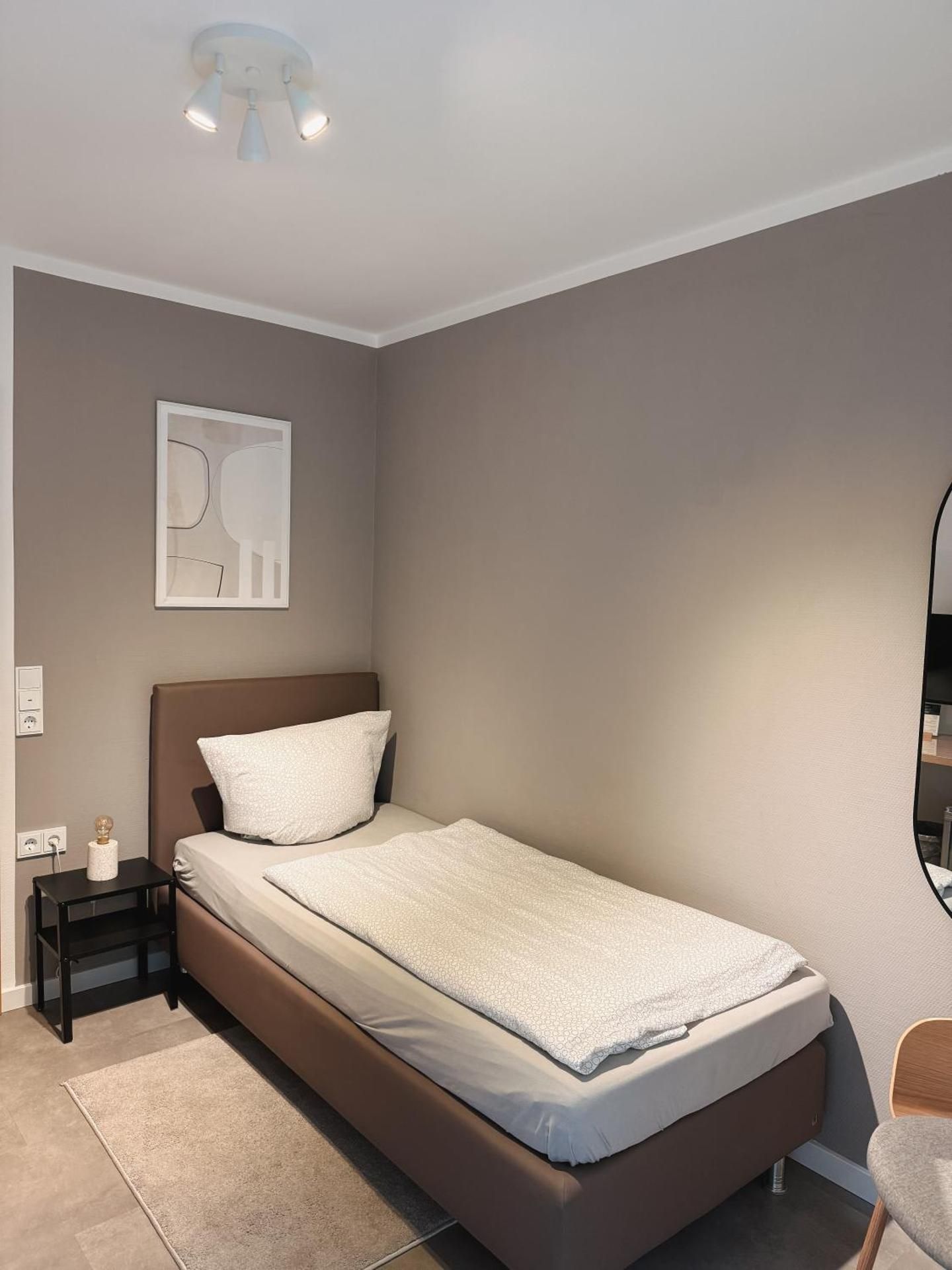 Single Room With Private Bathroom