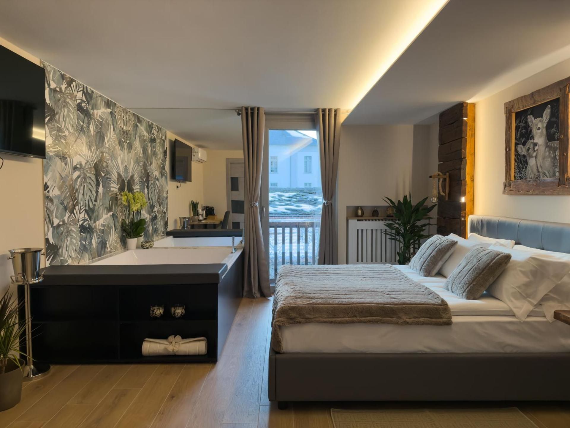 Double Room with Spa Bath