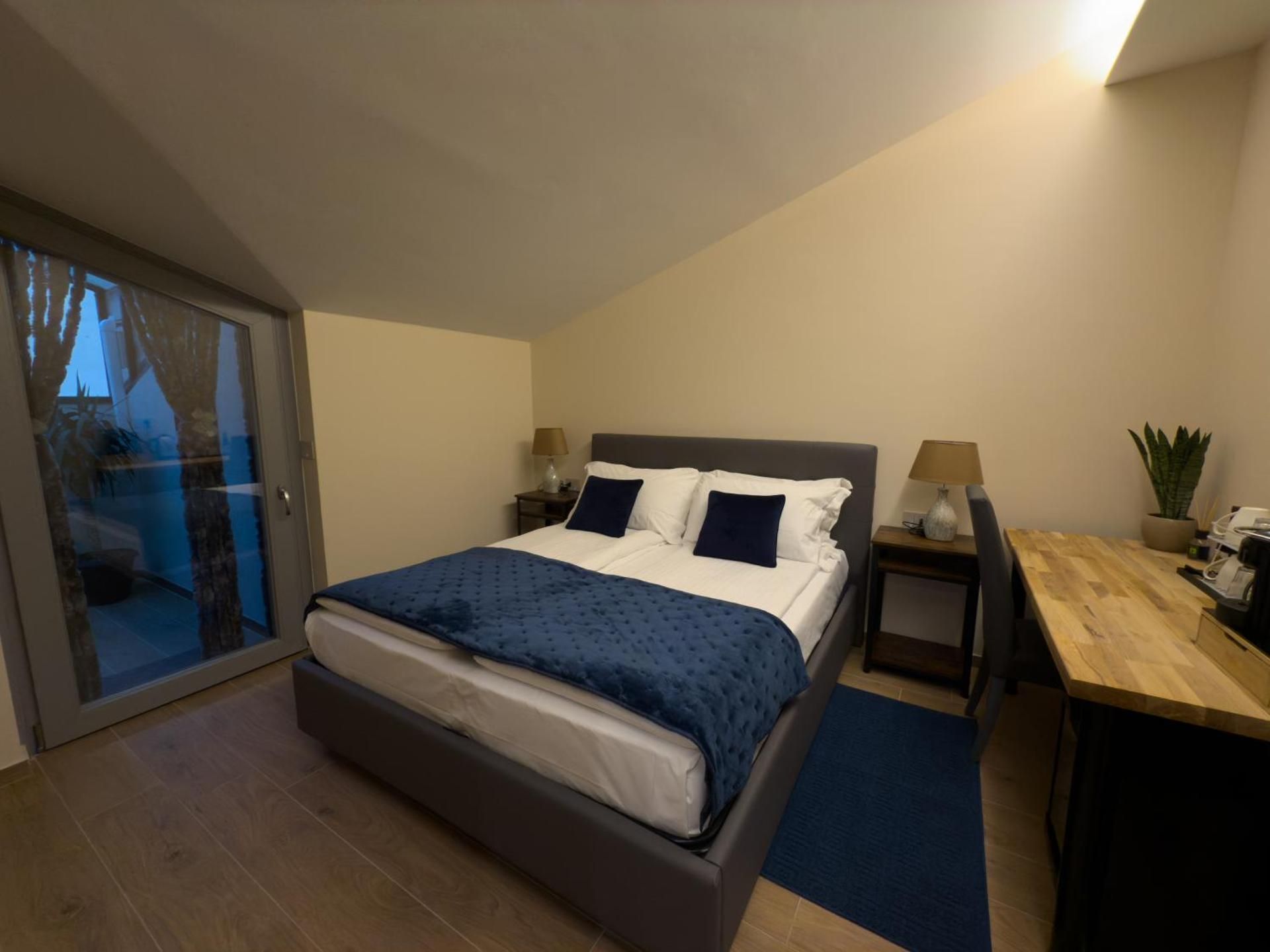 Double Room with Balcony
