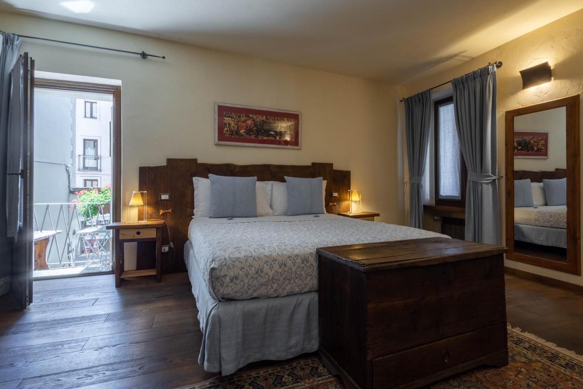 Deluxe Double Room with Balcony