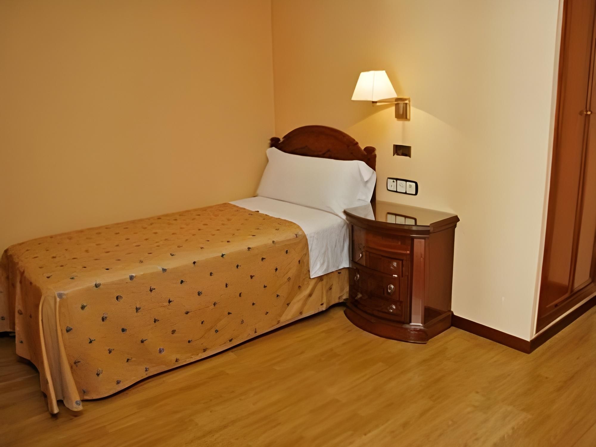 Single Room with Shower