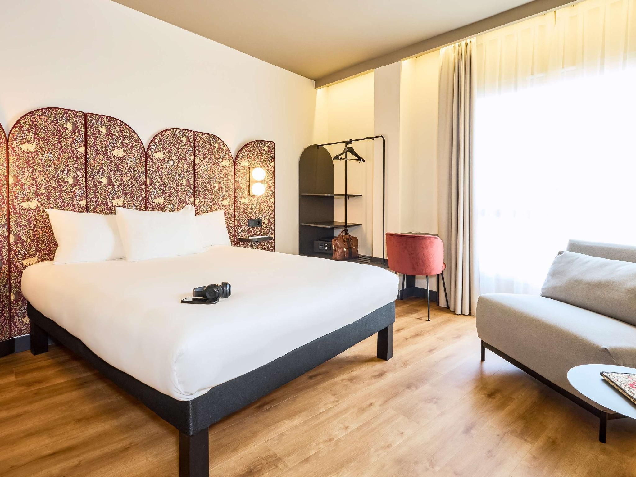 Ibis Styles Madrid Centro Maravillas Standard Room with 1 double bed