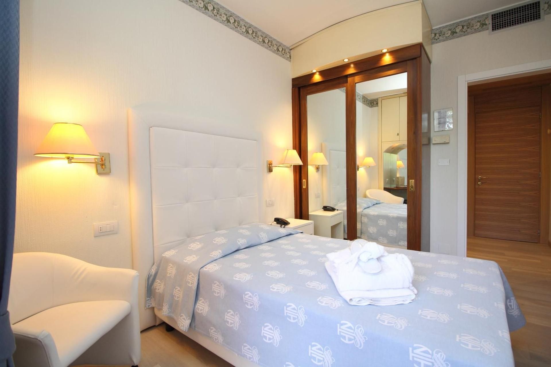 Business Single Room