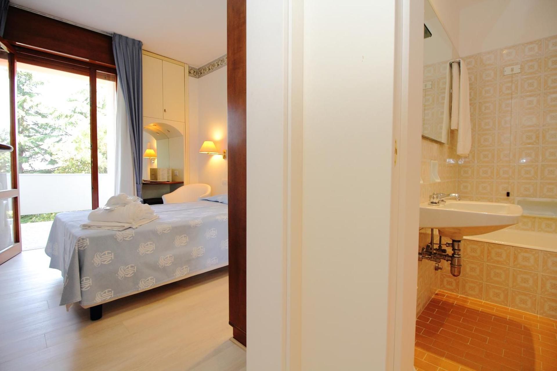 Business Single Room