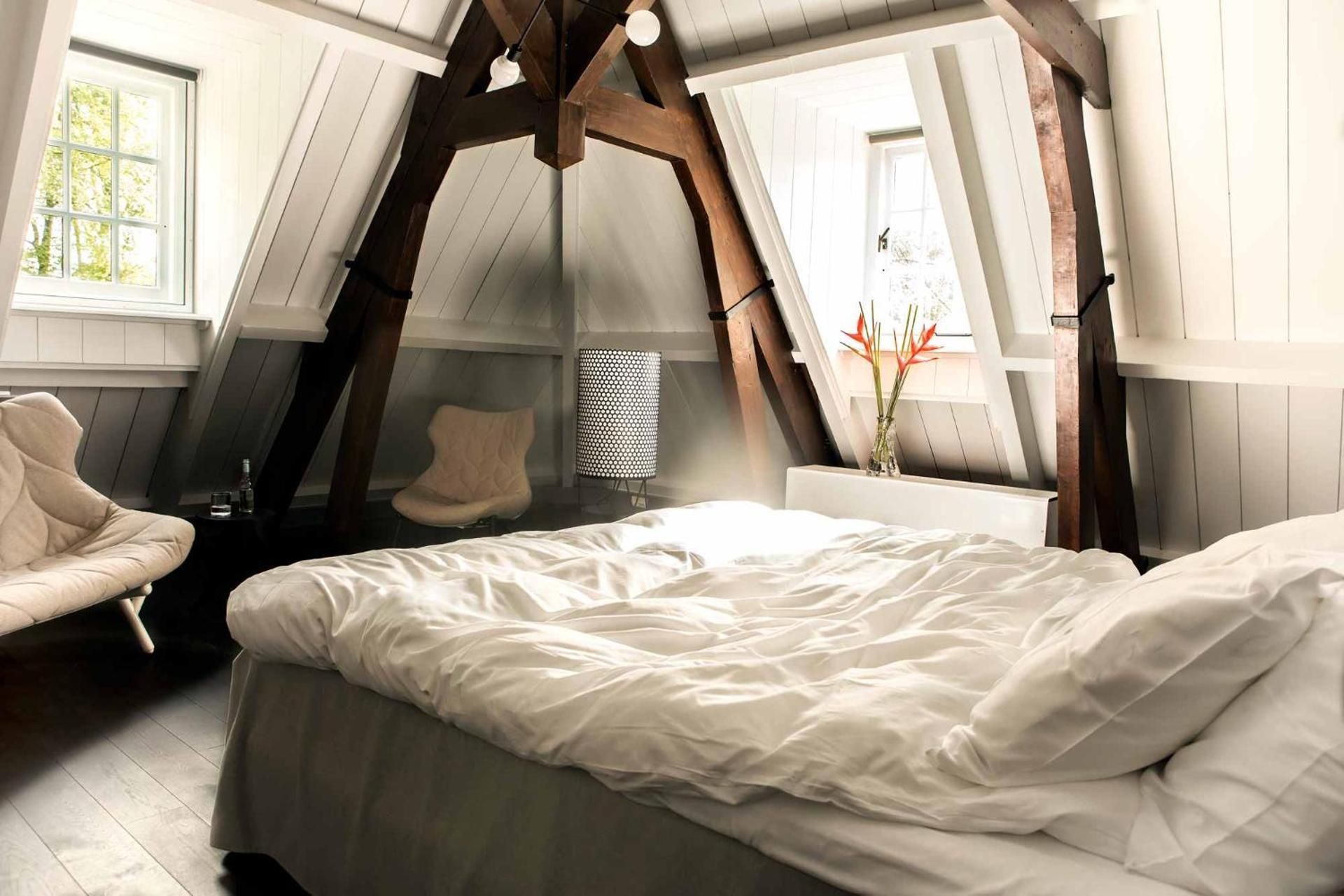 Coach House Room