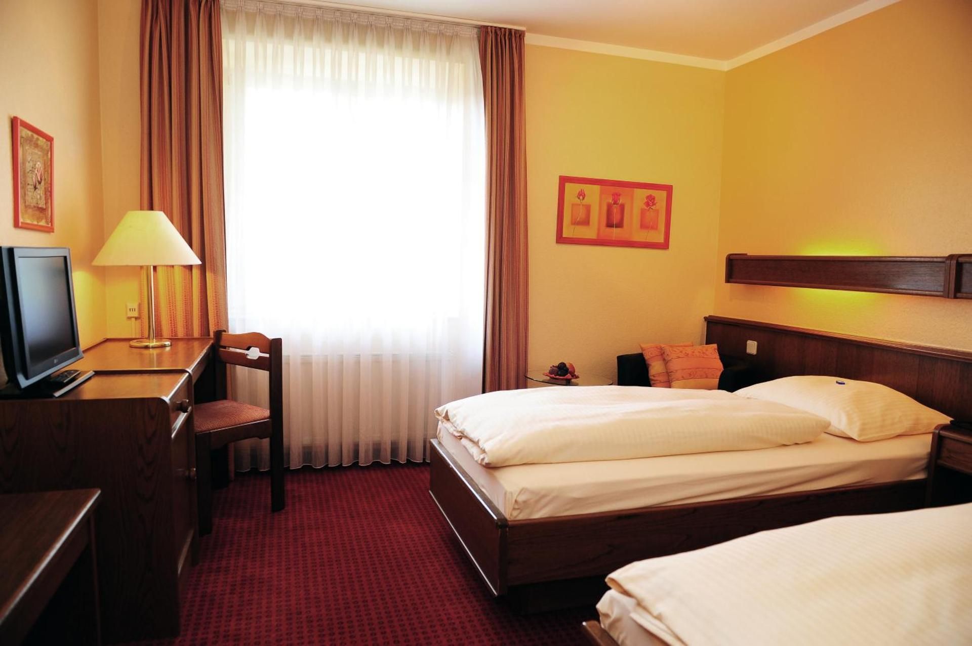 Hotel Pontivy Double or Twin Room 2