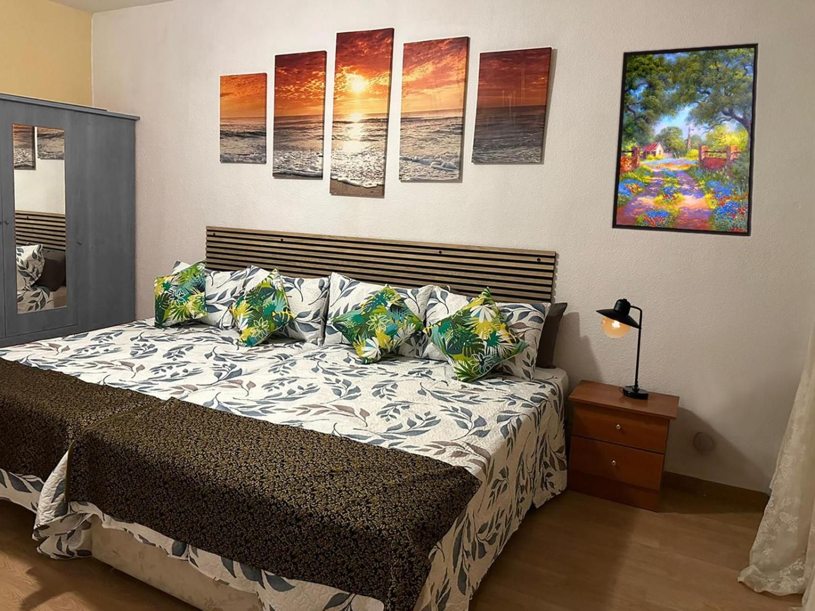 Economy Quadruple Room with Shared Bathroom