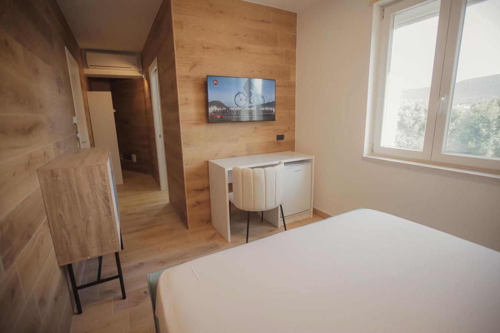 Double Room with Private Bathroom