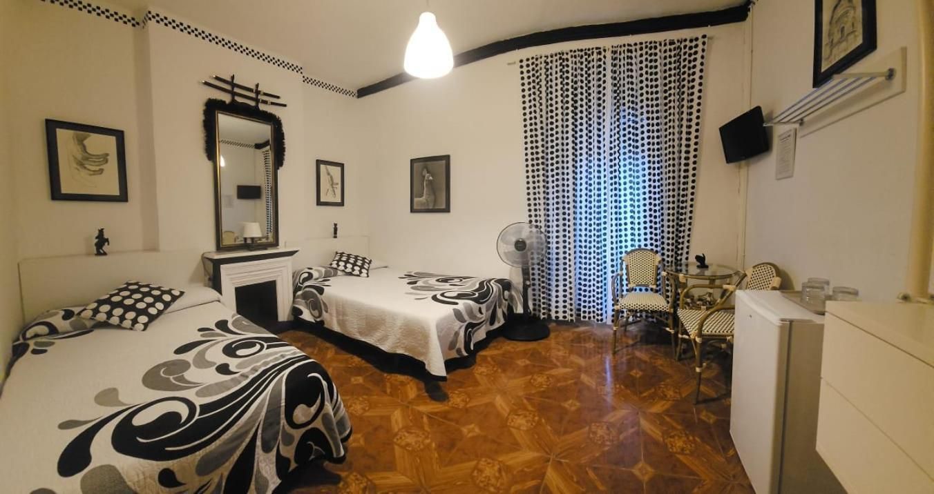 Triple Room with Shared Bathroom