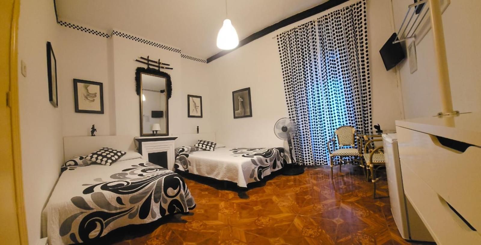 Triple Room with Shared Bathroom