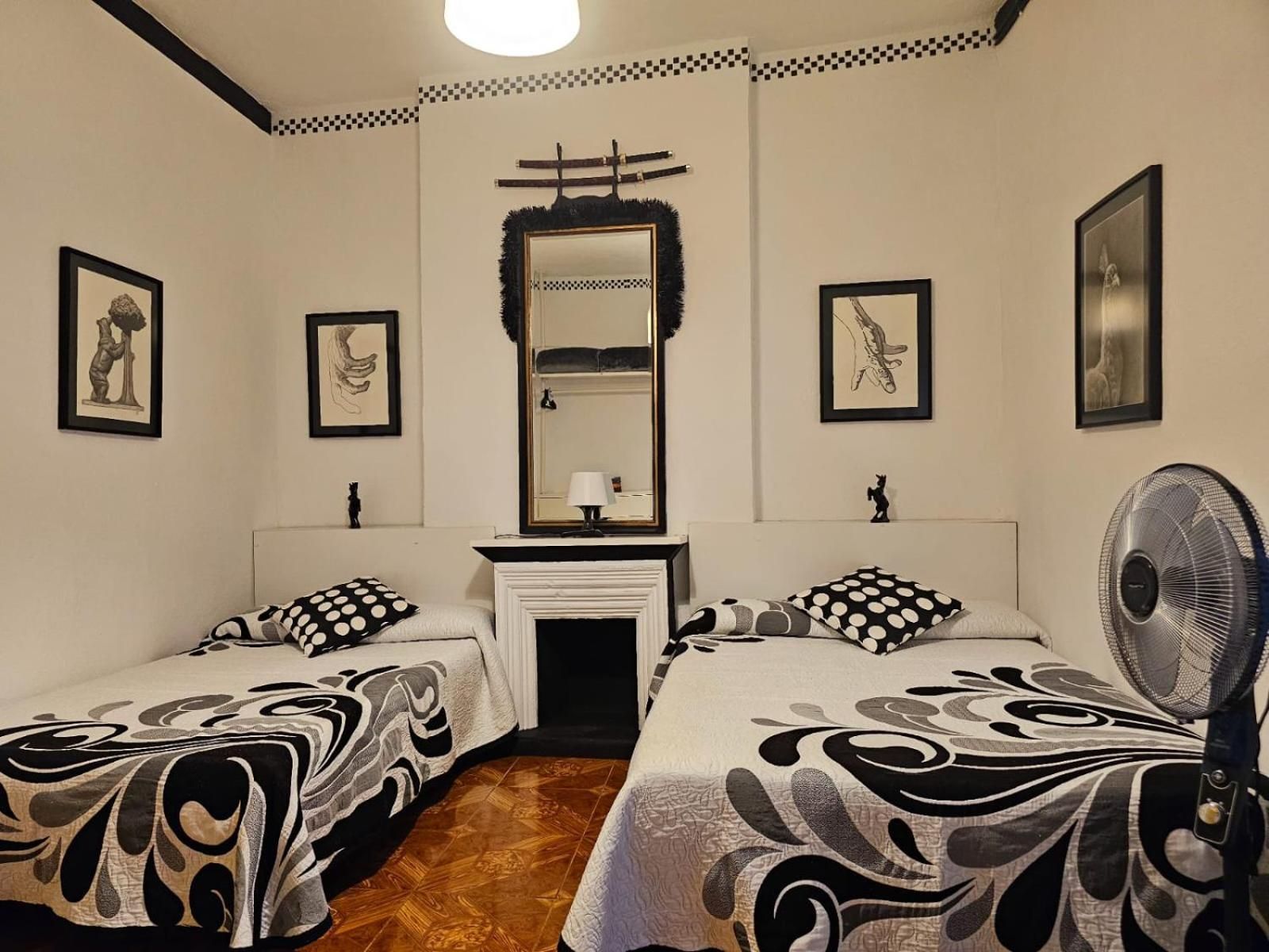 Triple Room with Shared Bathroom