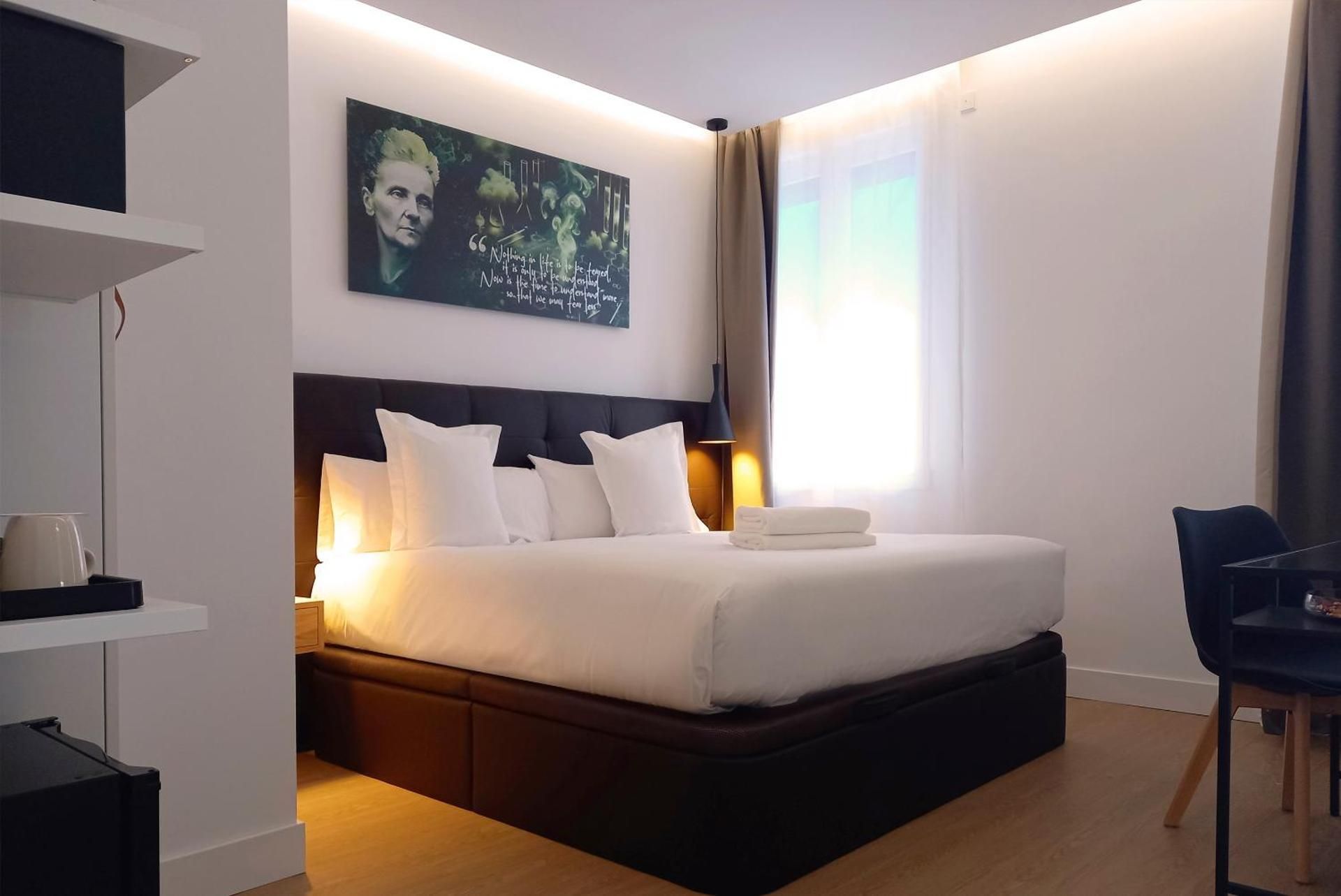 Woohoo Rooms Unique Madrid Junior Suite