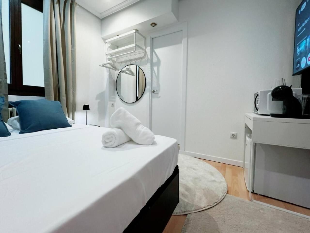Deluxe Double Room with Bath