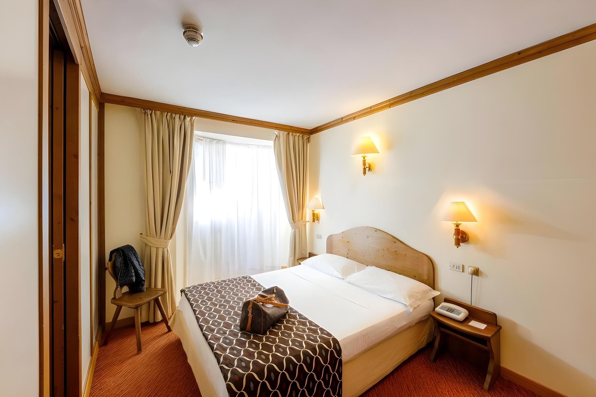 SUPERIOR DOUBLE OR TWIN ROOM,MOUNTAIN VIEW