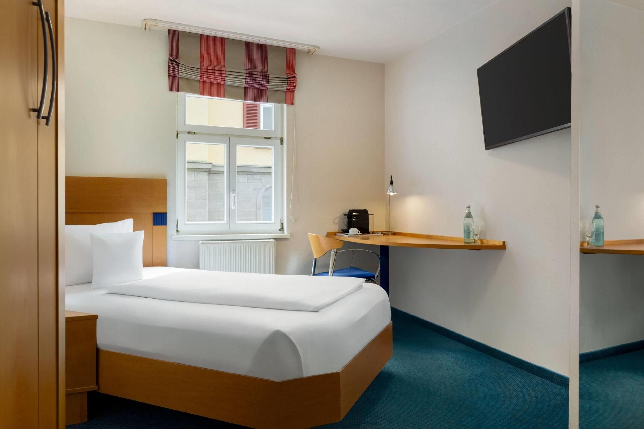 Classic 1 Single Bed Room