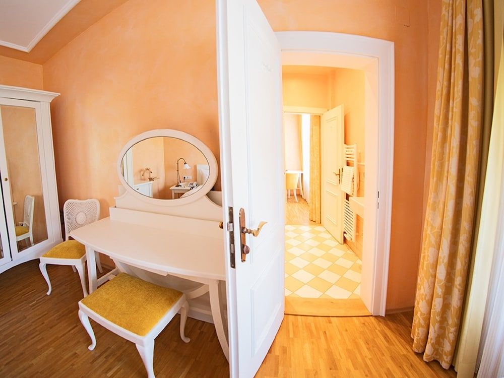 Comfort Single Room