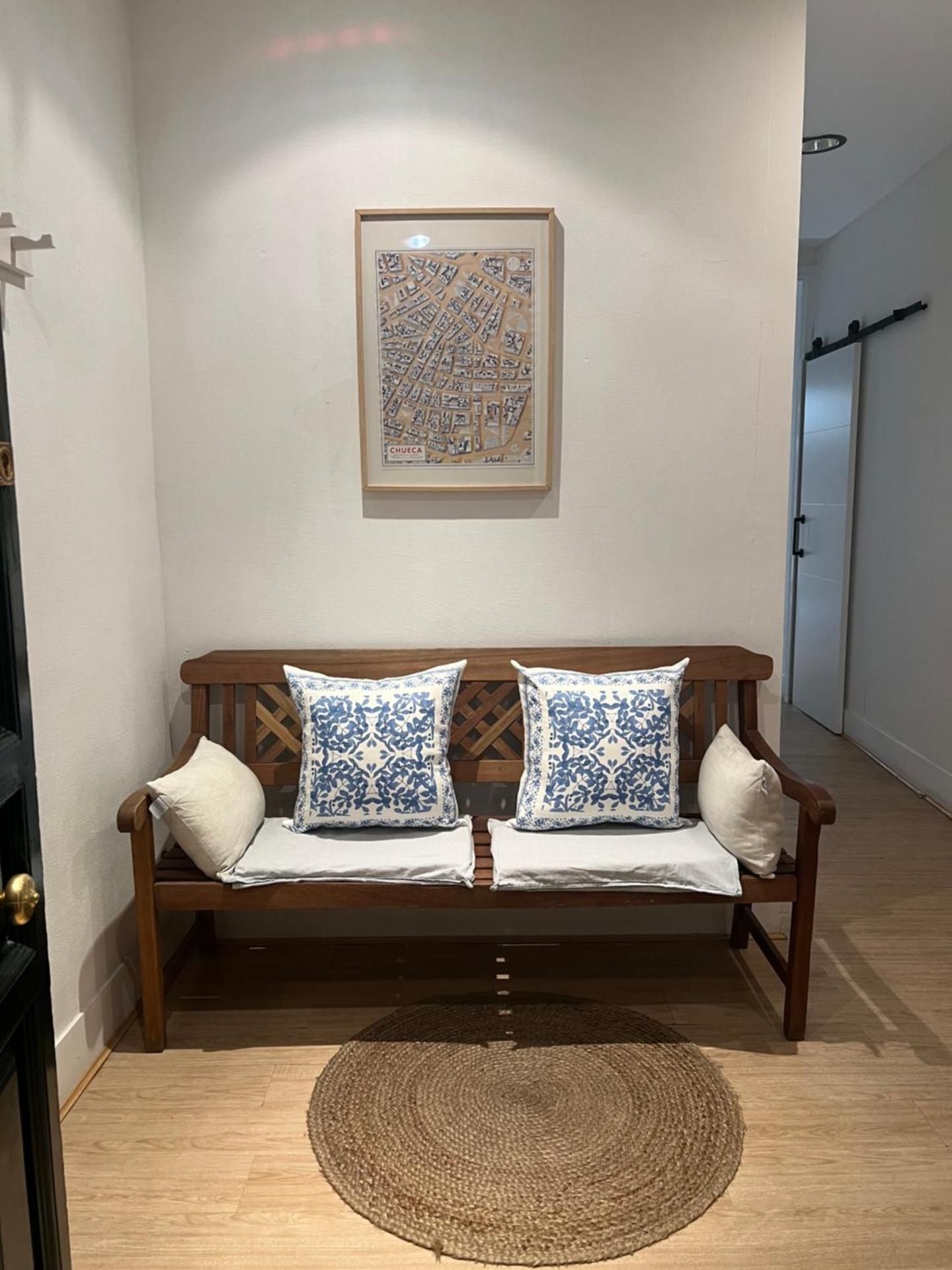 Single Room with Shared Bathroom
