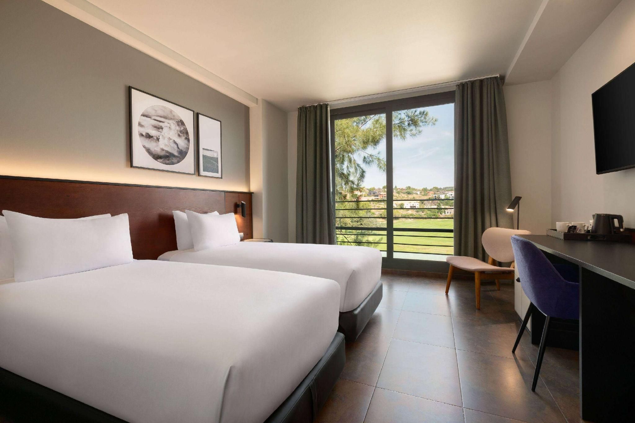 Double Garden View Twin Room