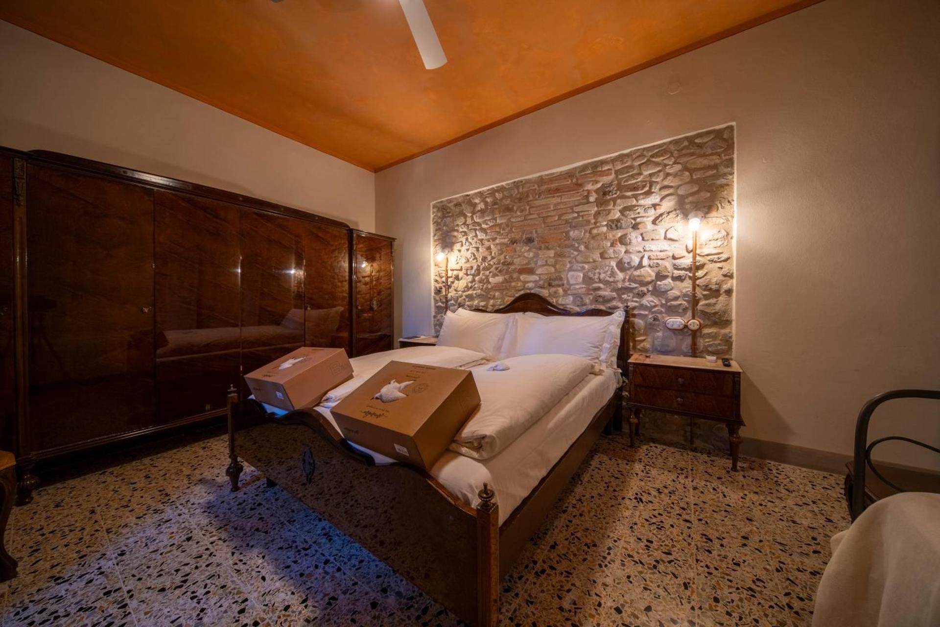 Double Room with Mountain View