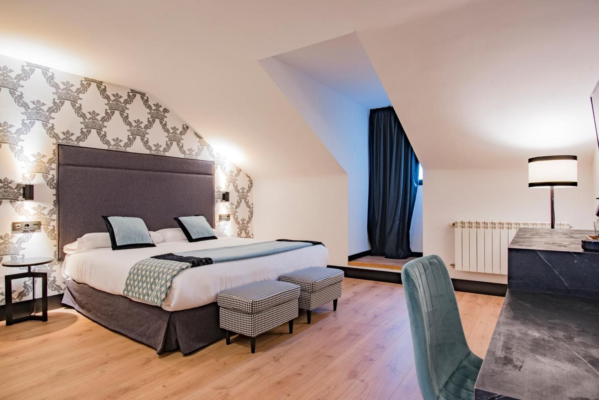 Double or Twin Room with Parking