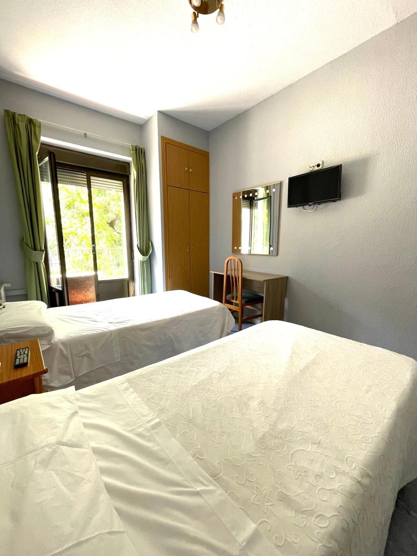Twin Room with Private Bathroom