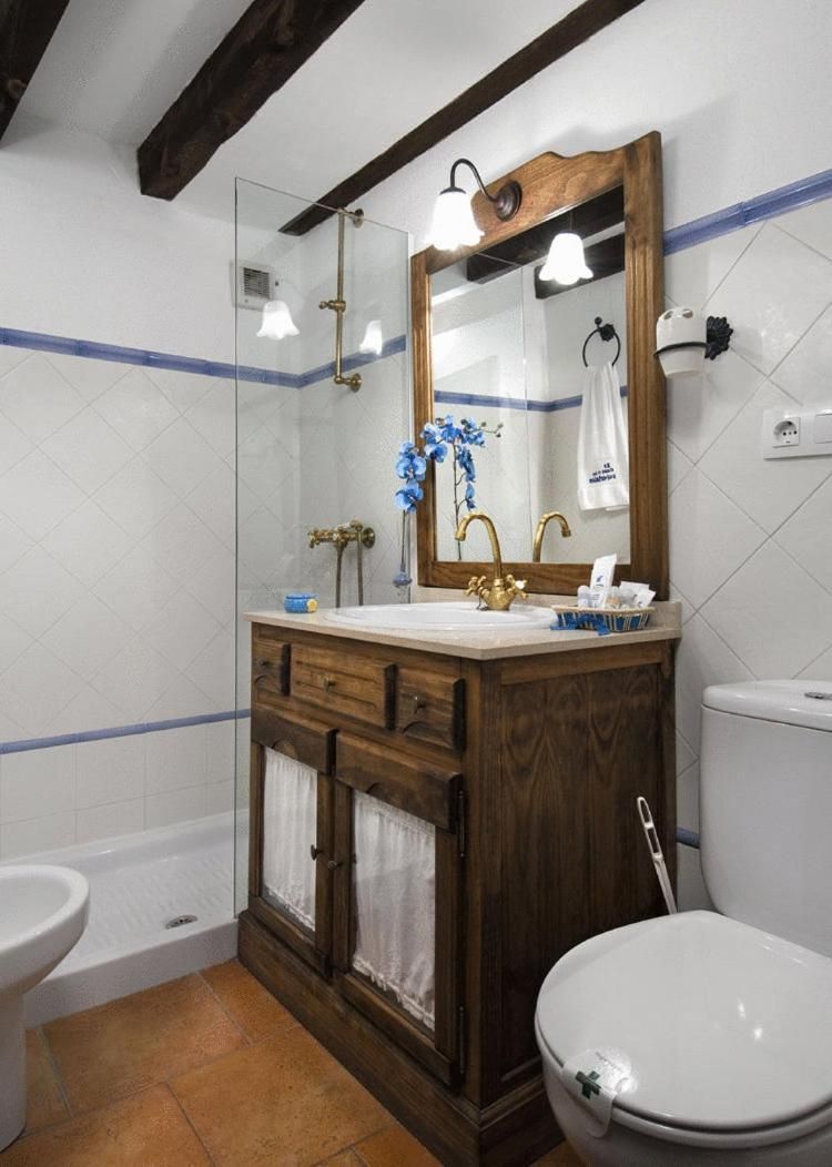 Superior One-Bedroom Apartment