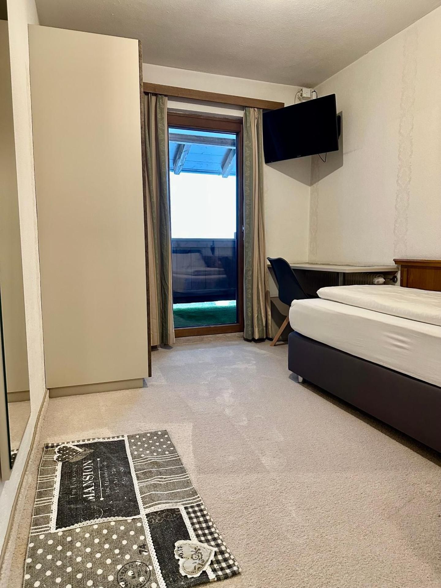 Budget Single Room