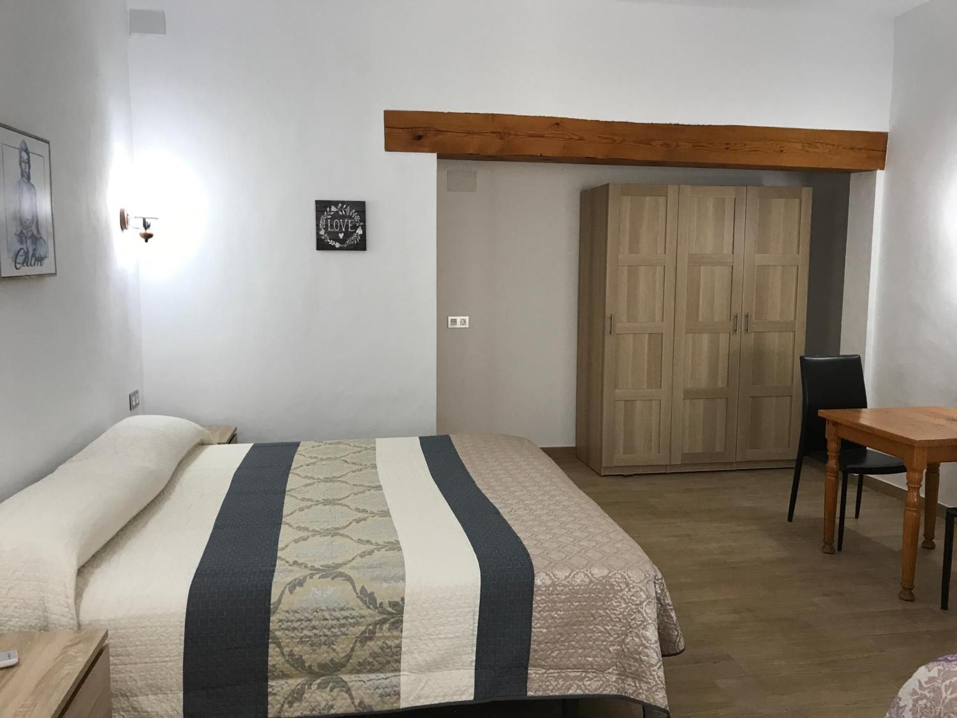 Deluxe Double or Twin Room with Mountain View