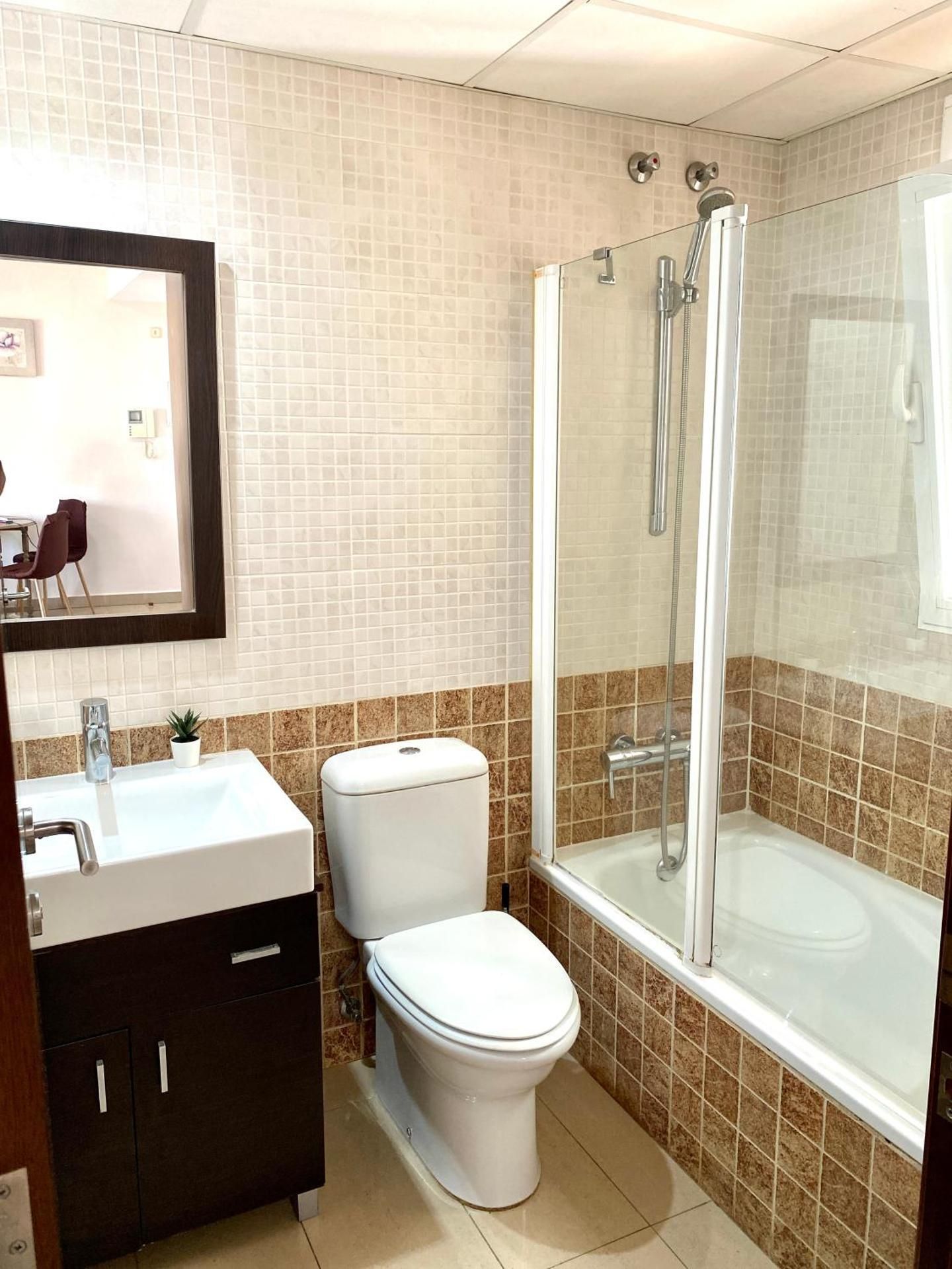 One-Bedroom Apartment (2 Adults)