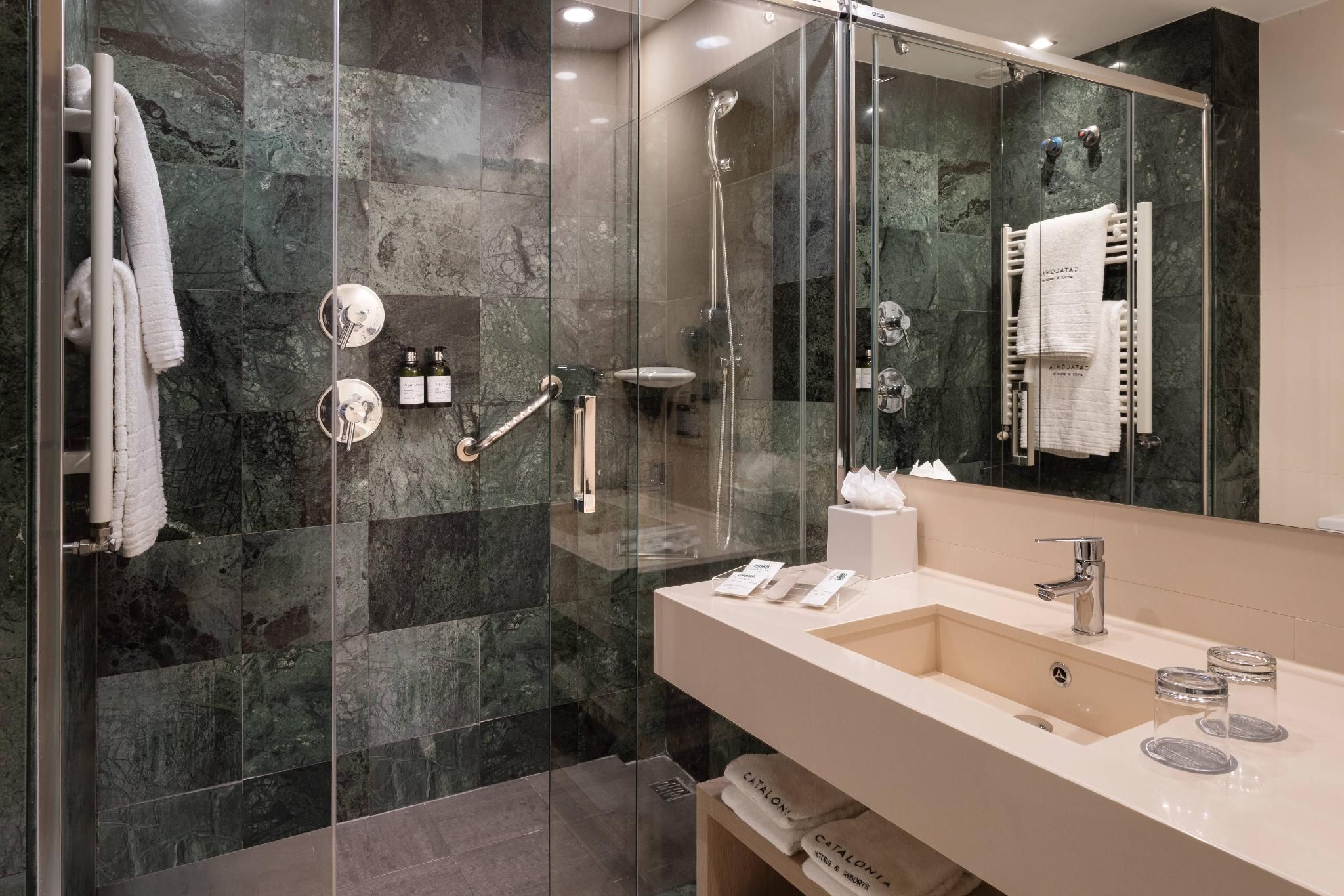 Atocha View Double Room for 1 Person