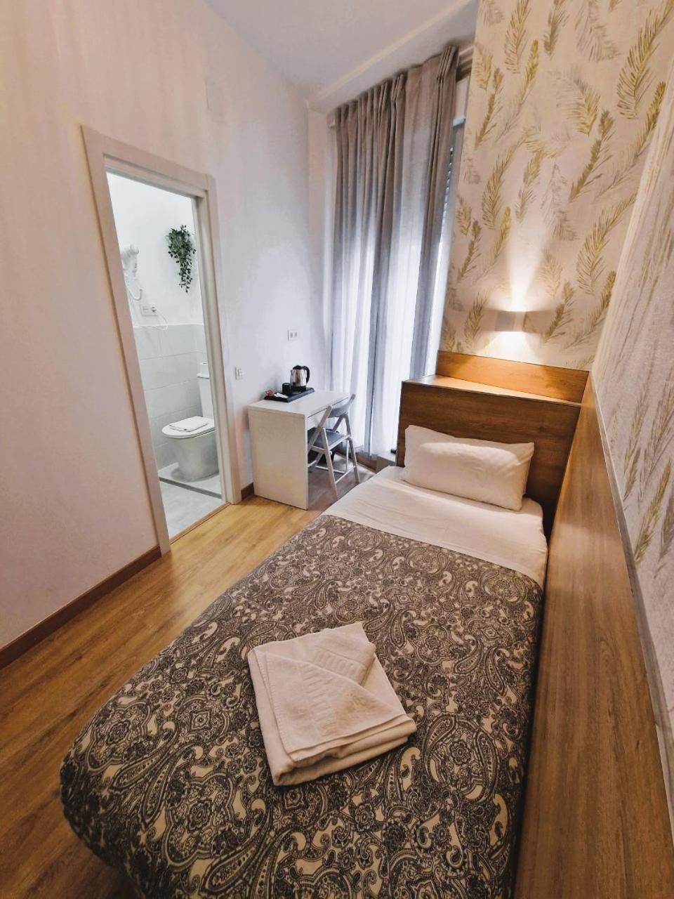 Standard Single Room with Private Bathroom
