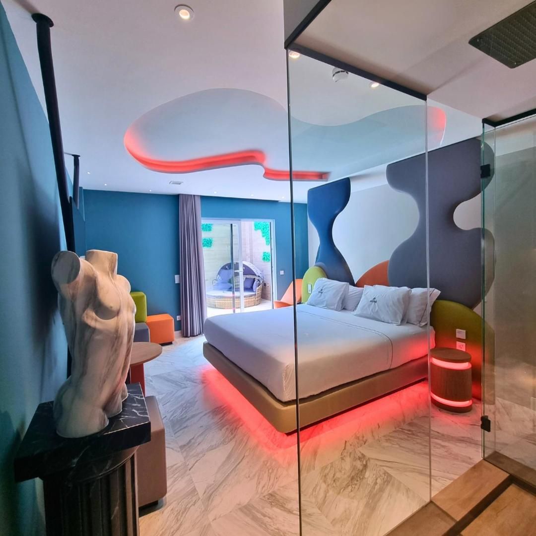 Suite with Private Pool