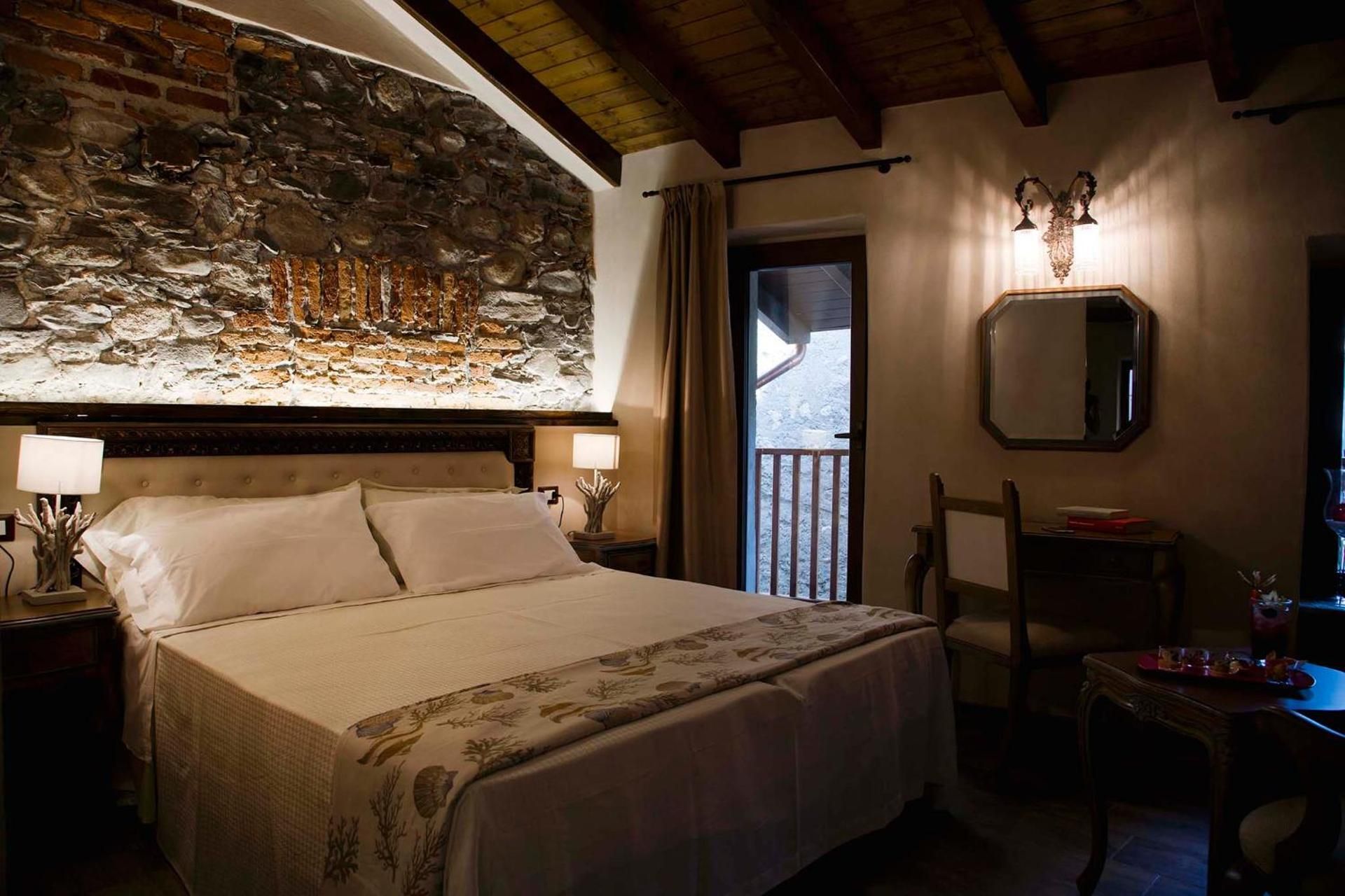 Double or Twin Room with City View