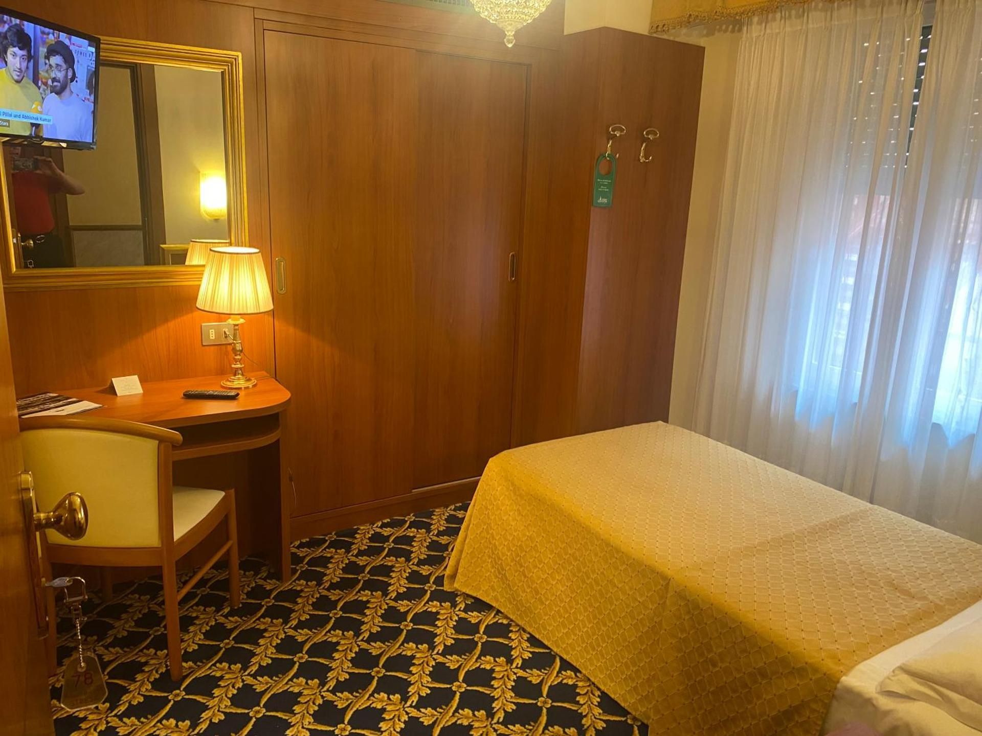 Single Room