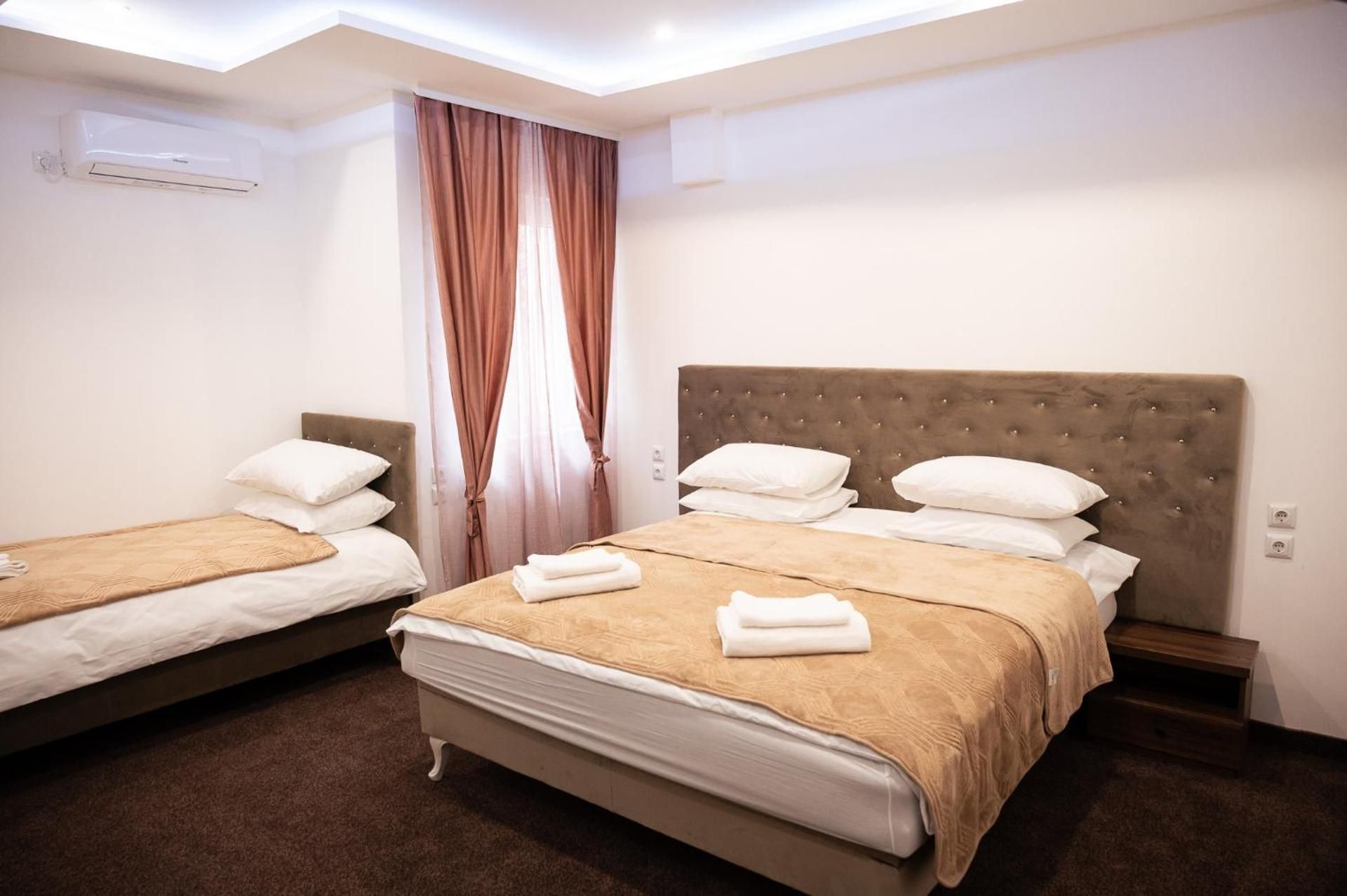 Deluxe Double Room with Extra Bed