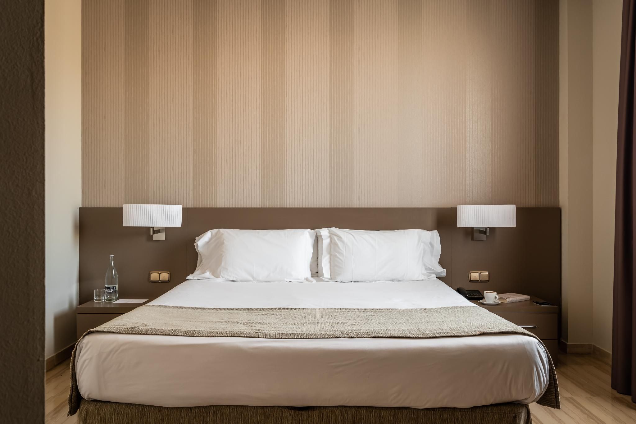 Double or Twin Room - Single Use