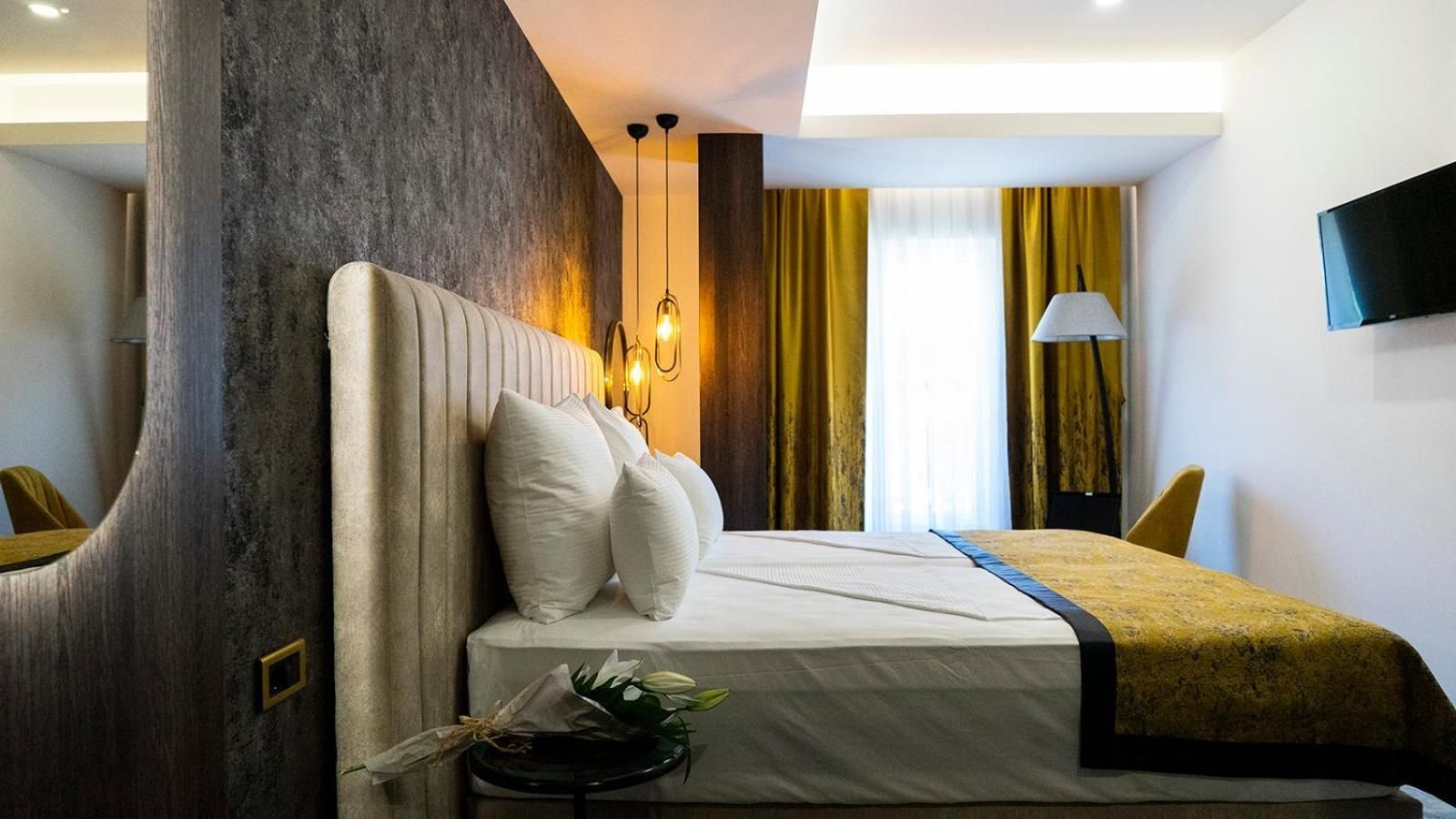 Hotel Pasha Deluxe Double Room with Extra Bed