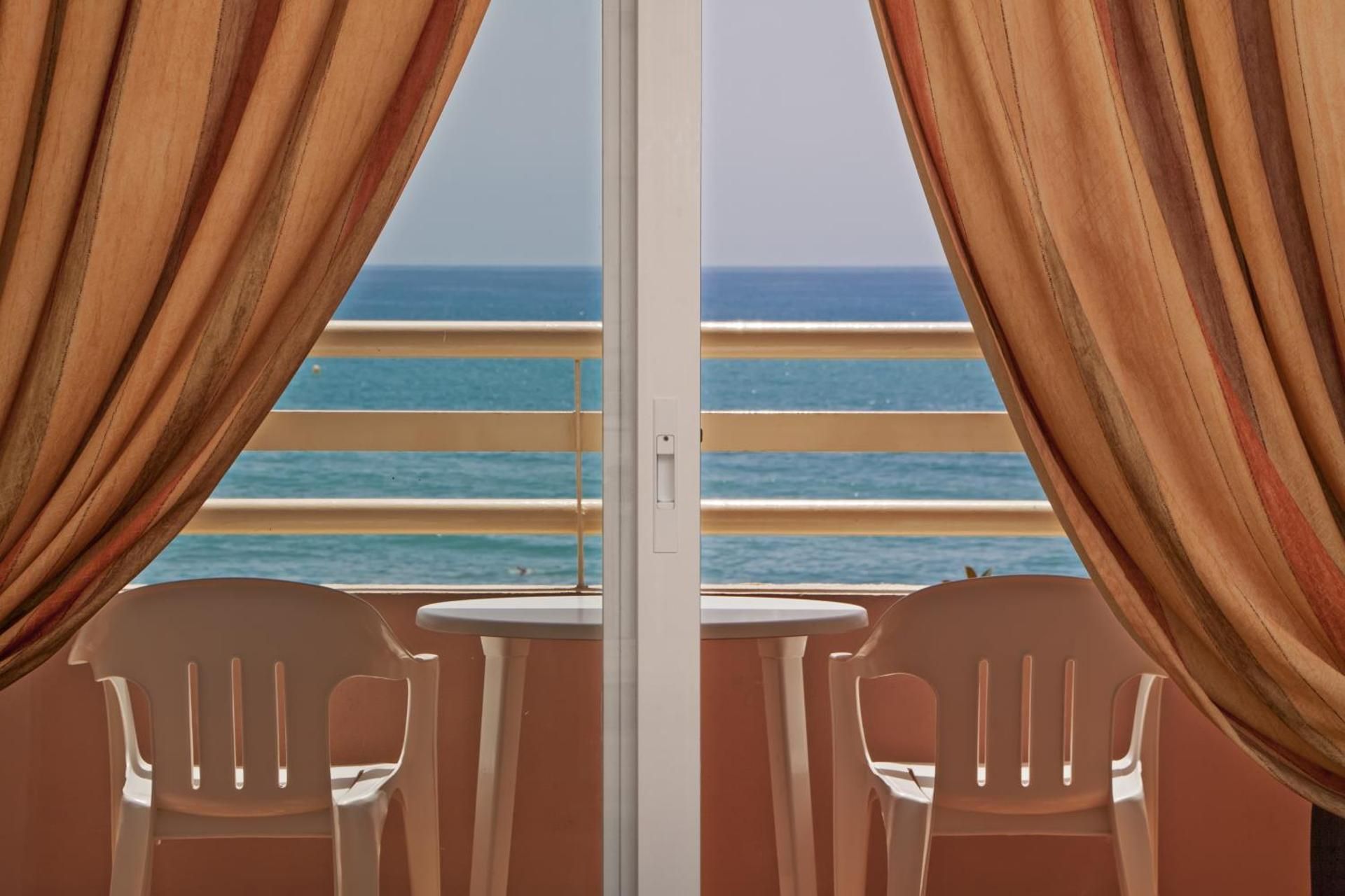 Studio with Frontal Sea View (2 adults)