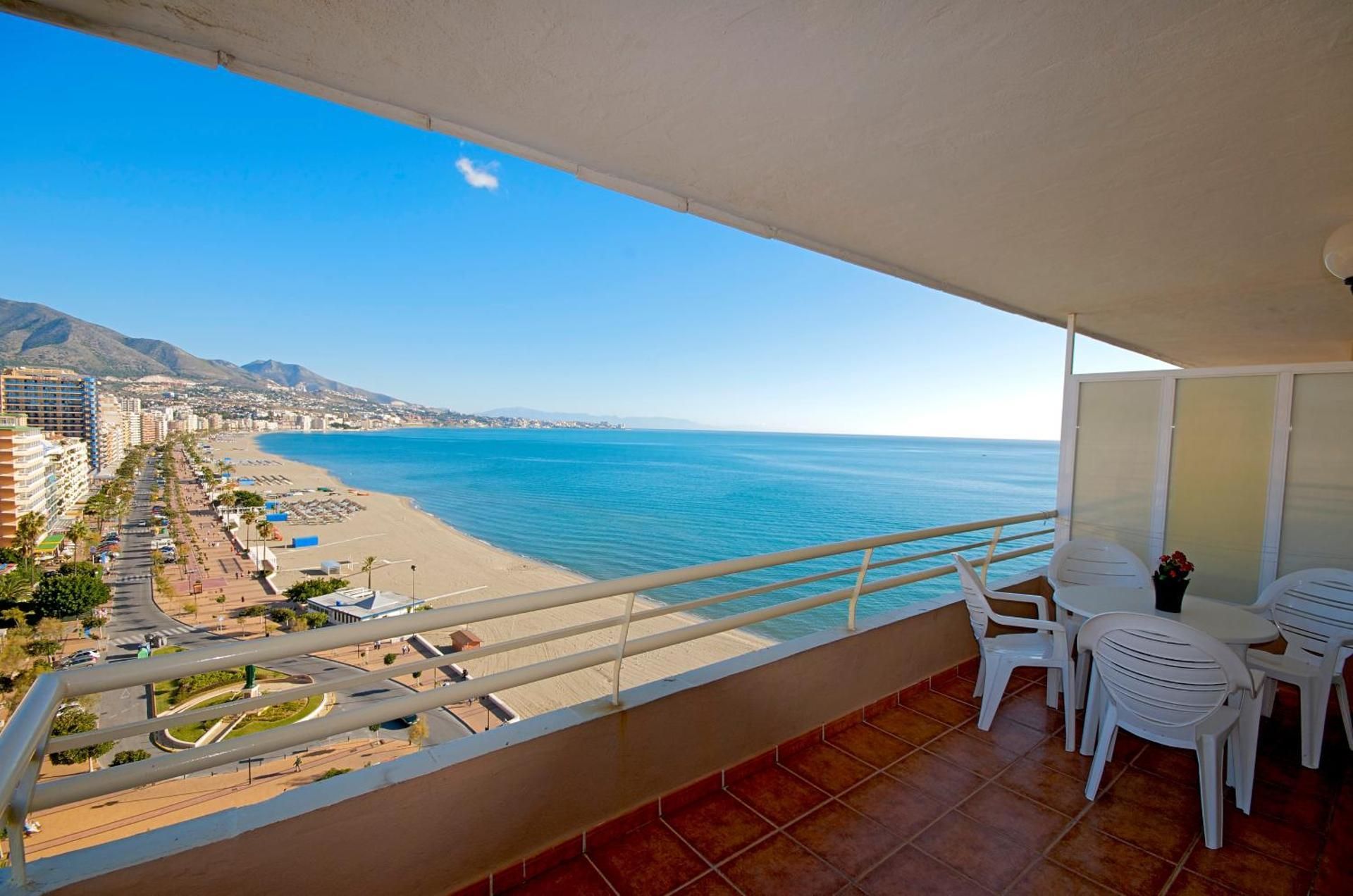 Two-Bedroom Apartment with Side Sea View (4 Adults + 2 Children)
