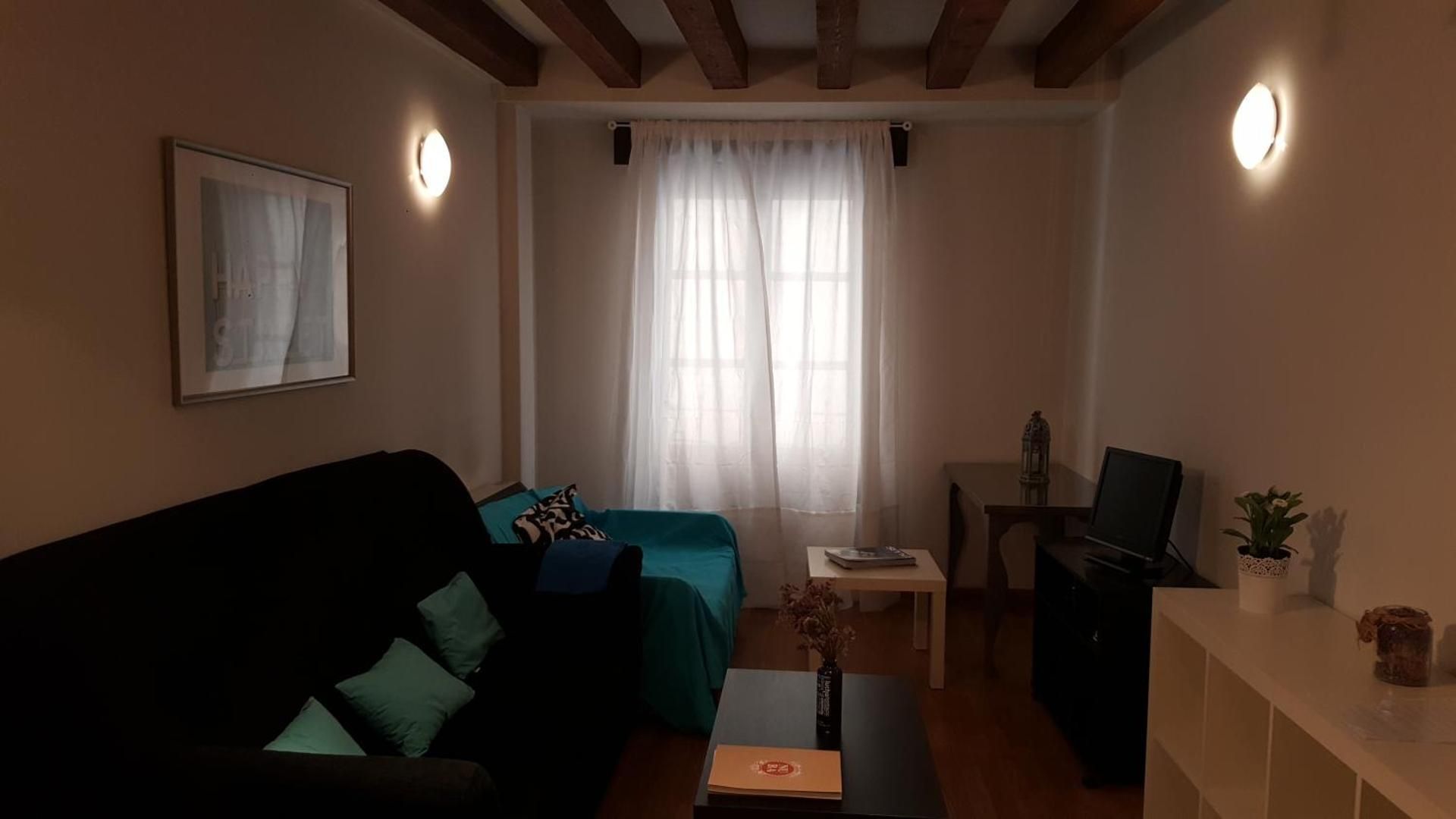 Three-Bedroom Apartment with Balcony