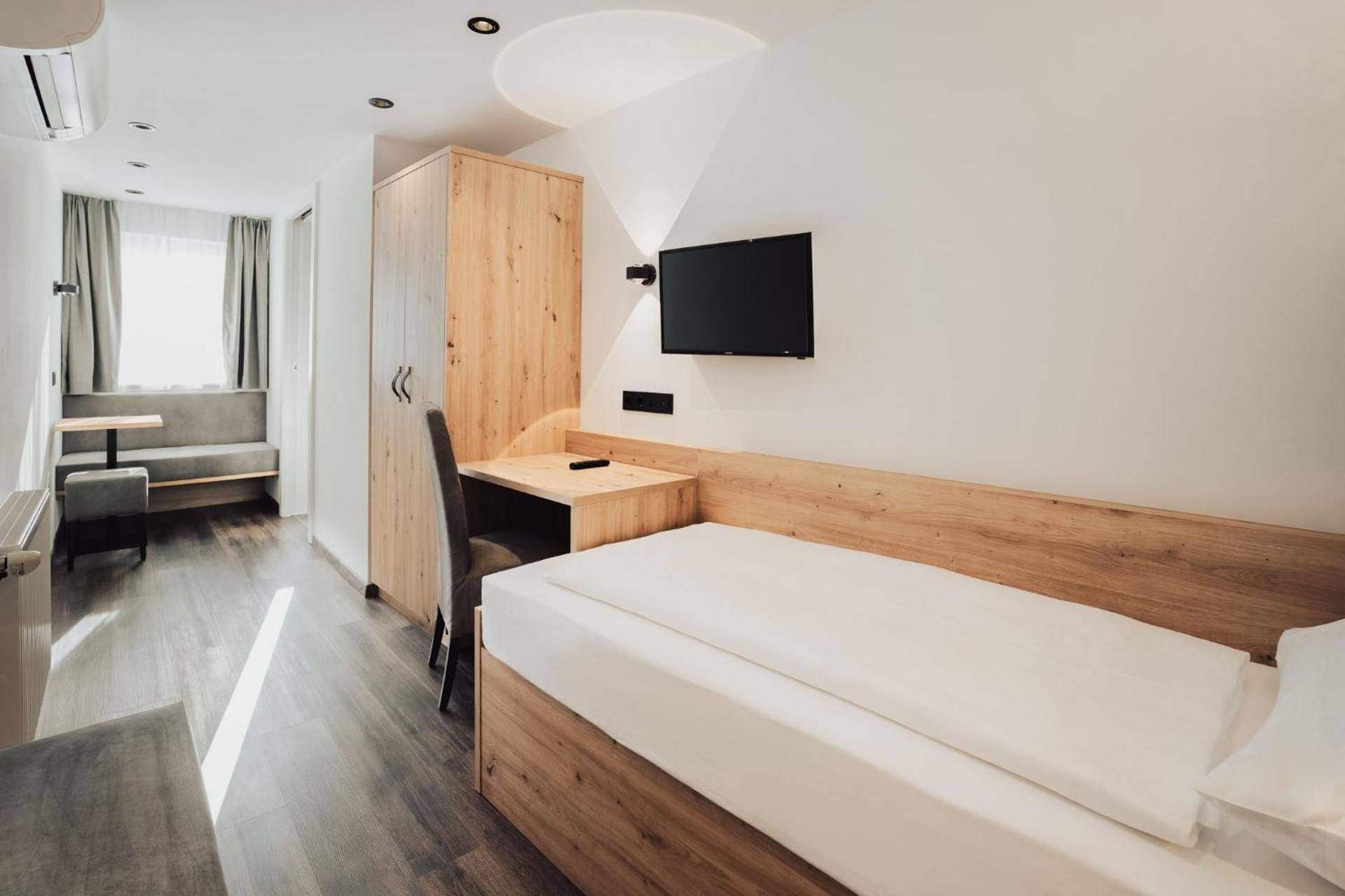 Single - Room