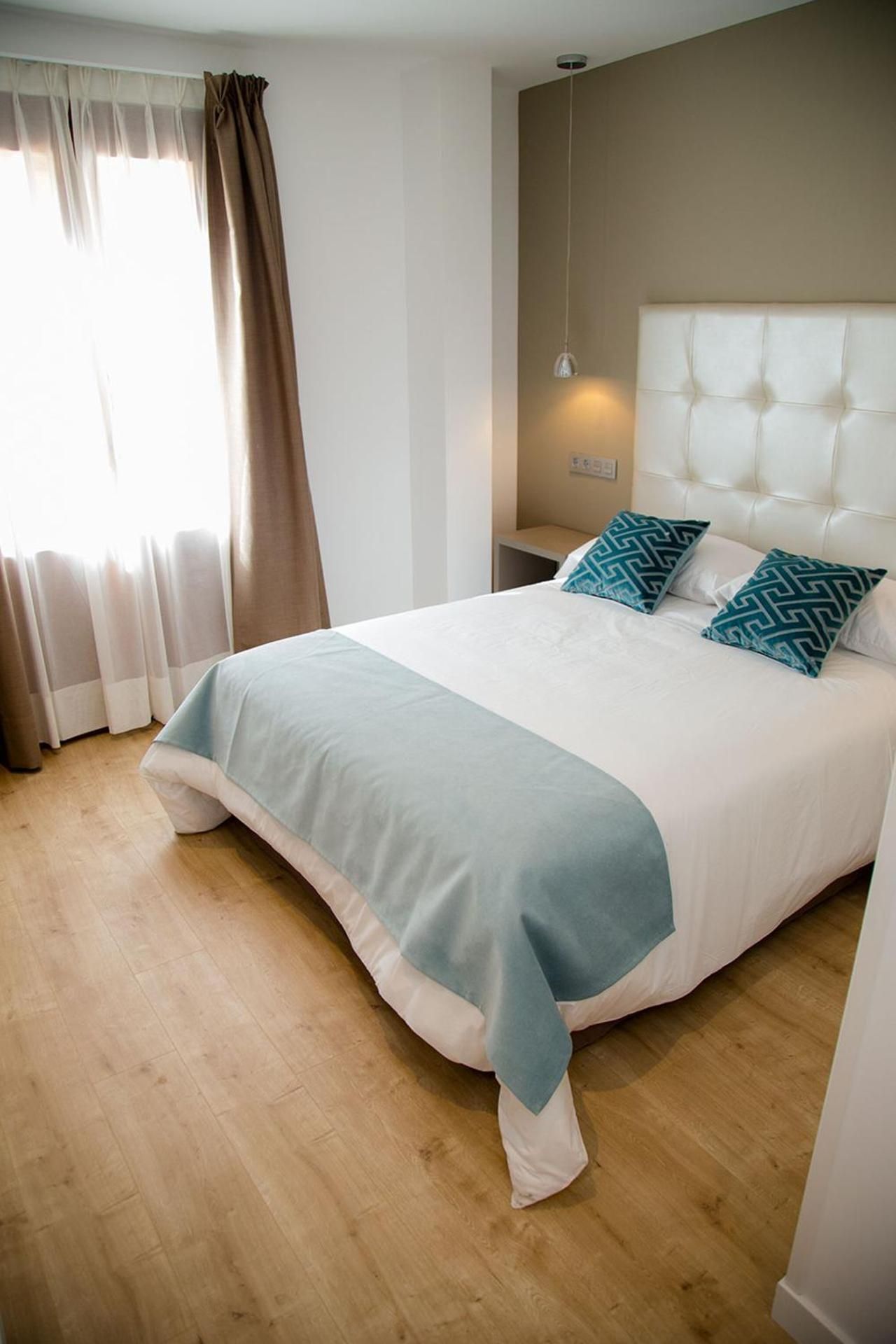 Hab Urban Hostel Double Room with Terrace