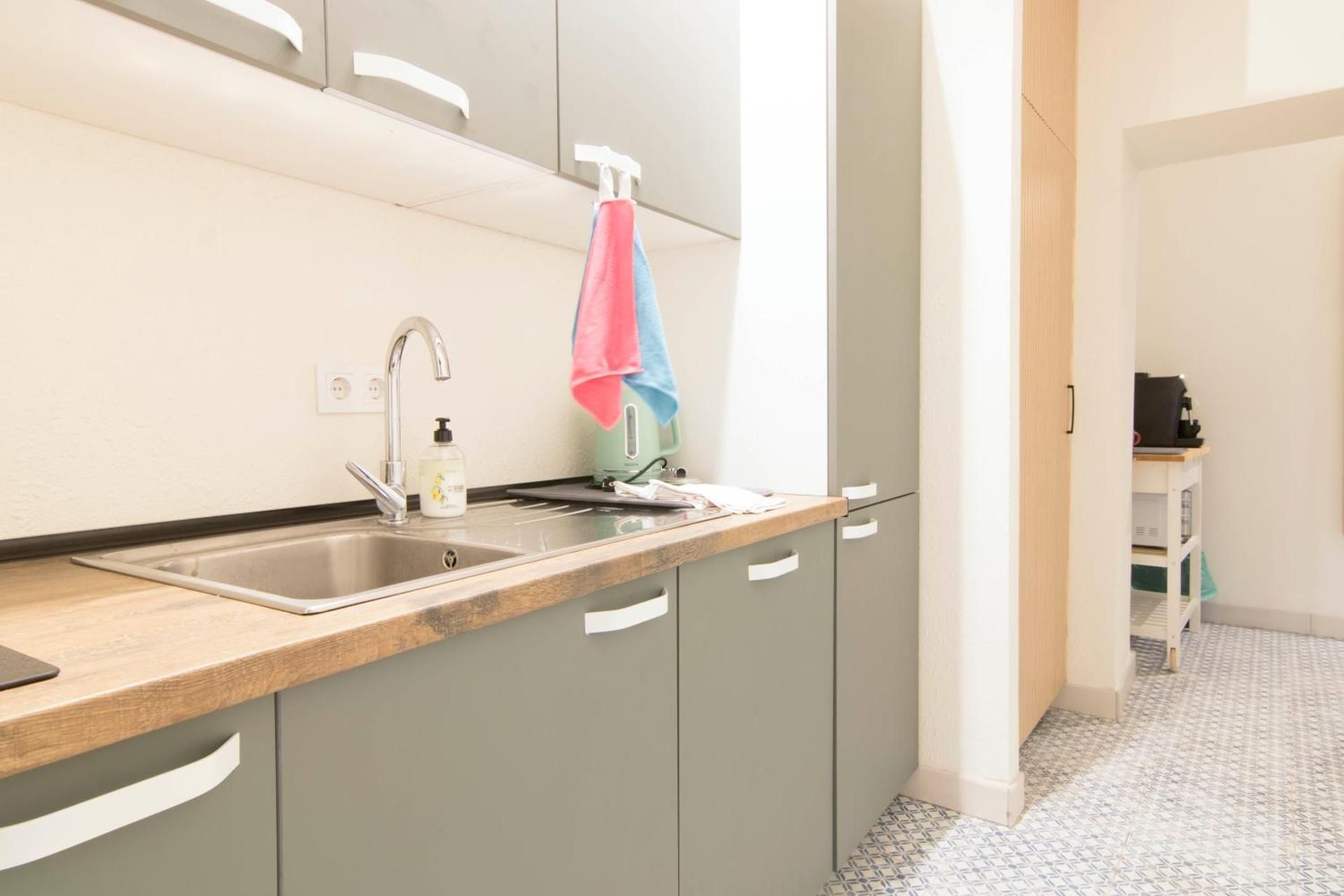 Quadruple Room with Private Bathroom