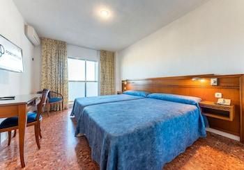 One-Bedroom Apartment (2 Adults + 3 Child)