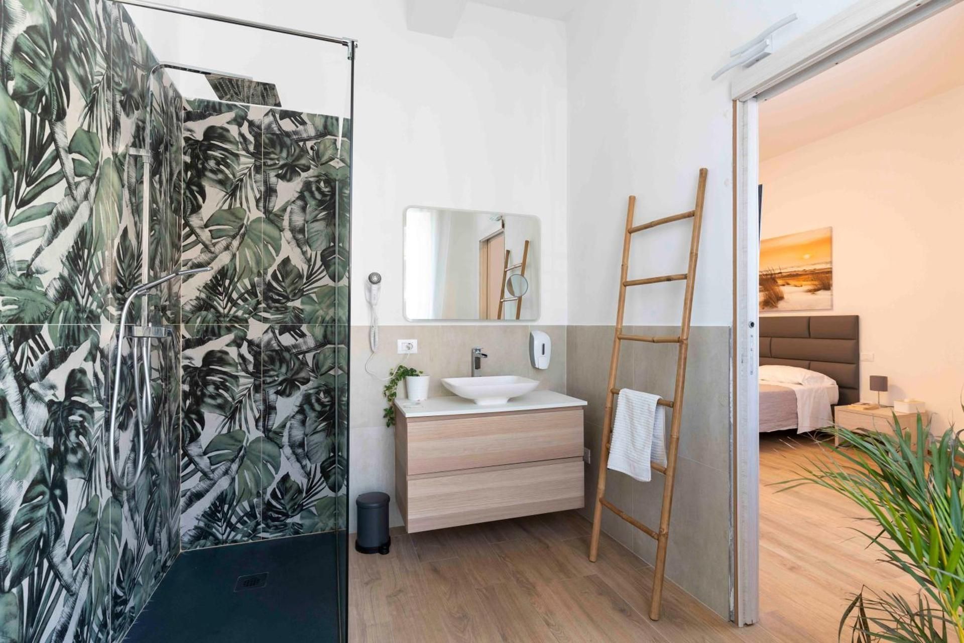 Montecristo B&B Double Room with Balcony 2