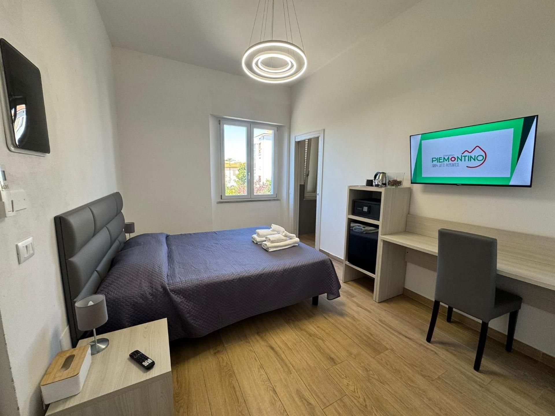 Montecristo B&B Large Double Room 3