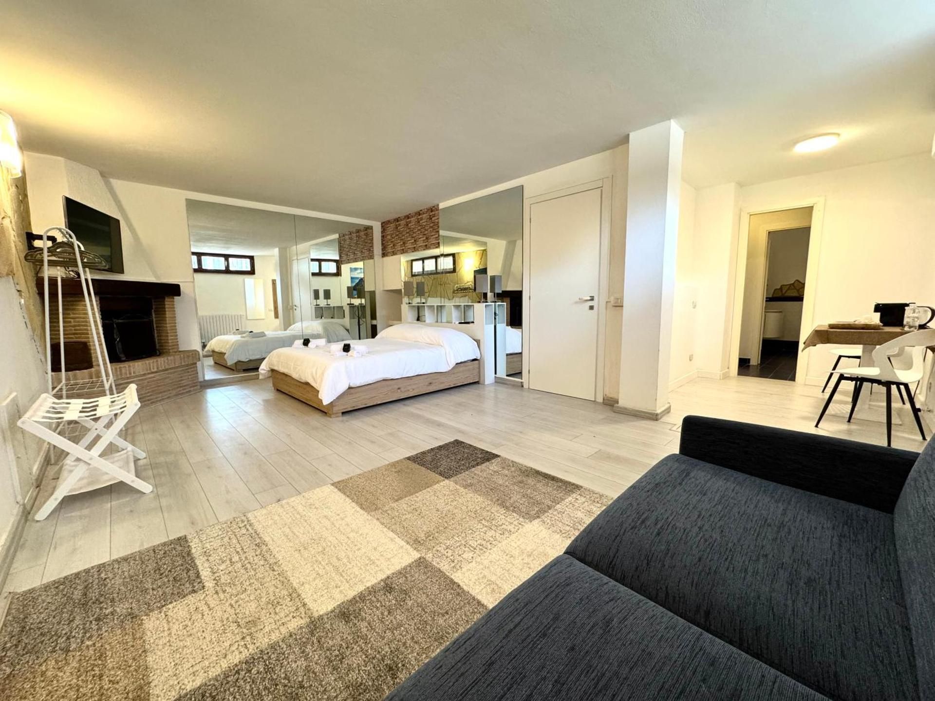 Premium Quadruple Room