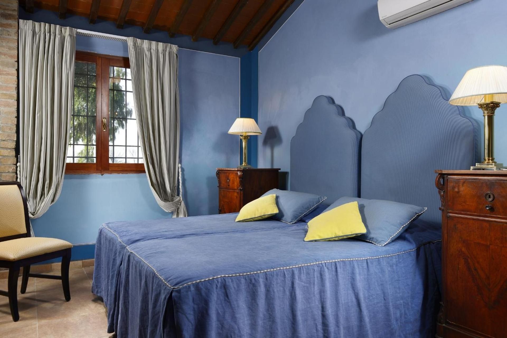 Superior Two-Bedroom Apartment (5 Adults) - Separate Building