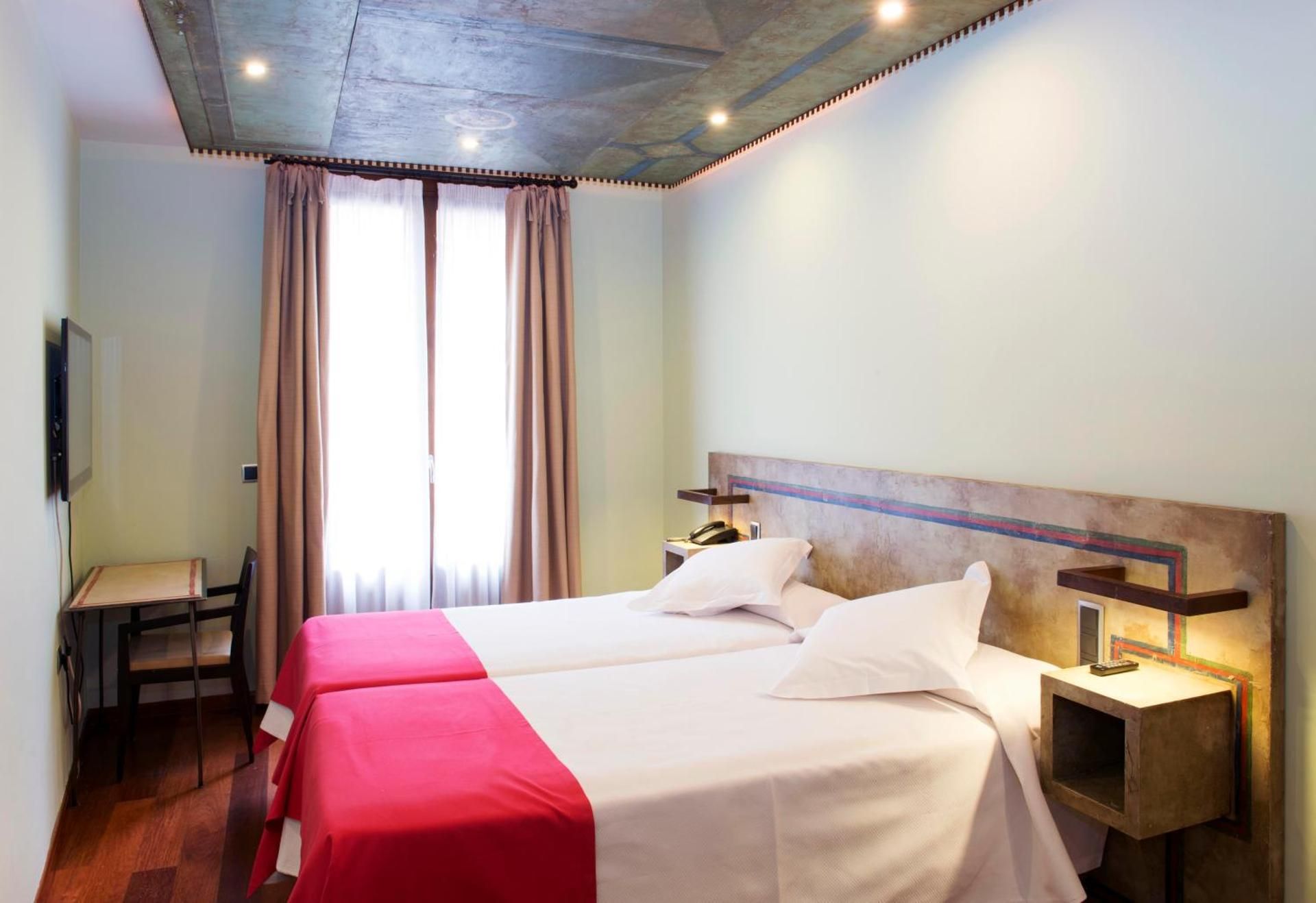Twin Room with Extra Bed